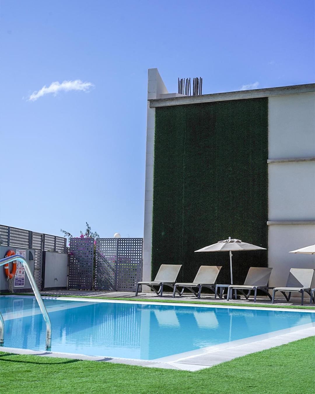 Cornisa Apartments Patalavaca Exteriér fotografie